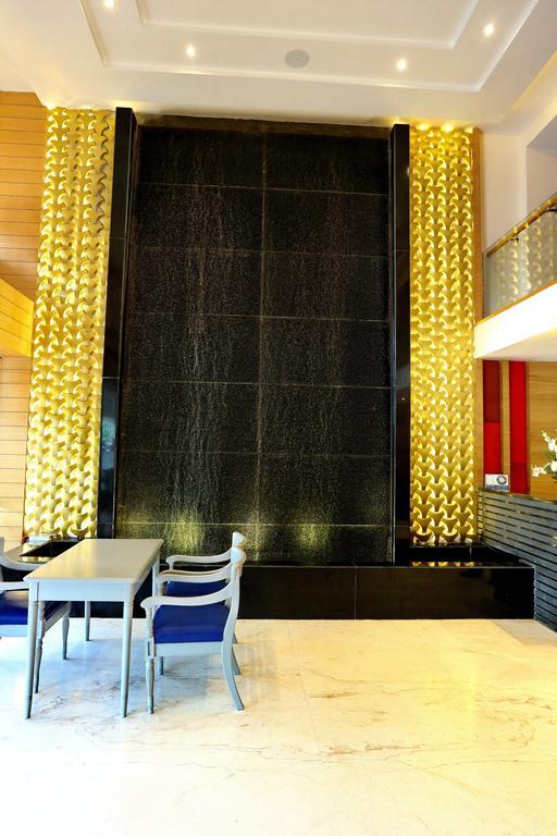 Hotel Sunbeam Premium Zirakpur Exteriér fotografie