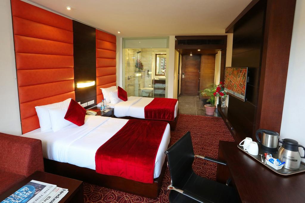 Hotel Sunbeam Premium Zirakpur Exteriér fotografie